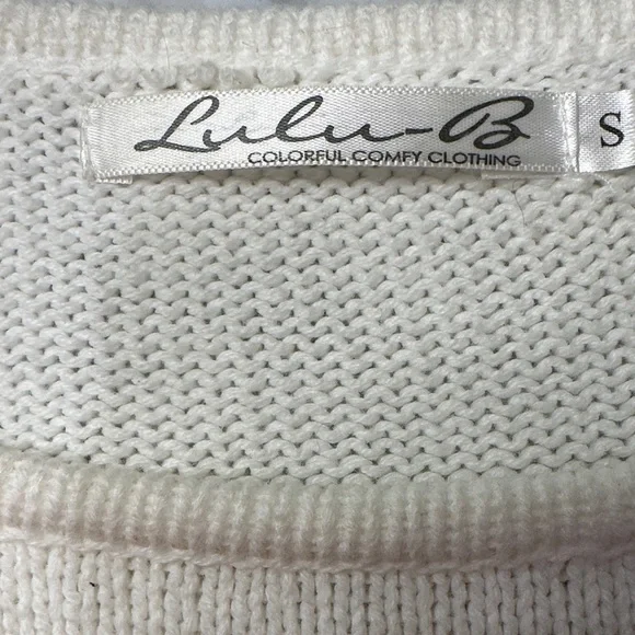 Lulu-B Classic White Knit Sweater - Picture 2 of 2